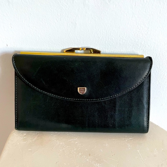 Bosca Hand Stained Hide Black Leather Kisslock Wallet - Picture 1 of 9